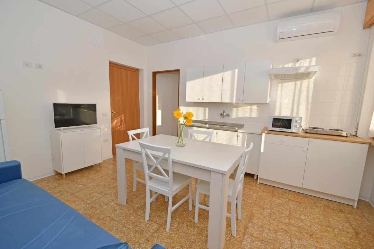 B&B Linae - Residence อัลบา อาดริอาติกา ภายนอก รูปภาพ