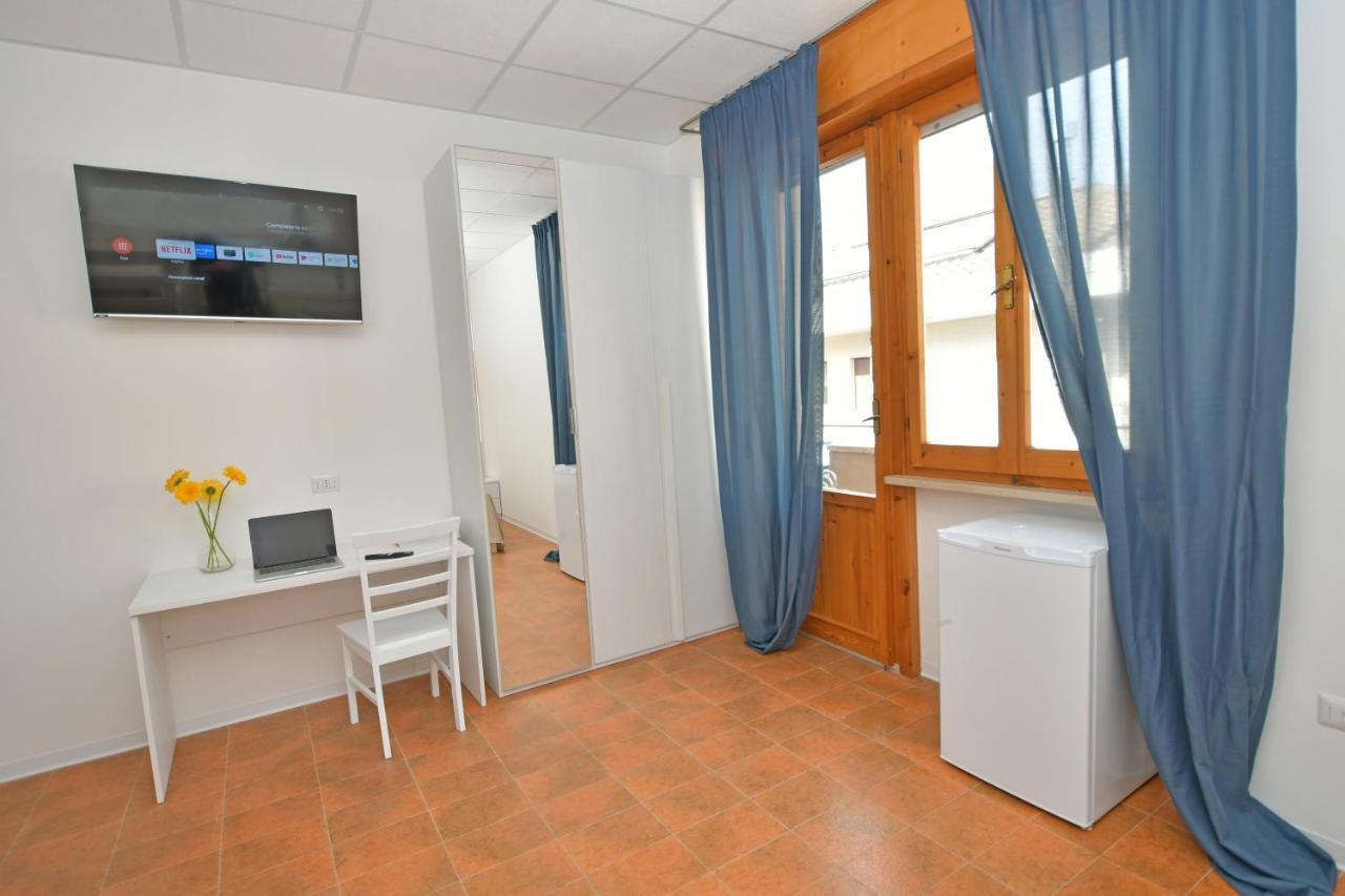 B&B Linae - Residence อัลบา อาดริอาติกา ภายนอก รูปภาพ