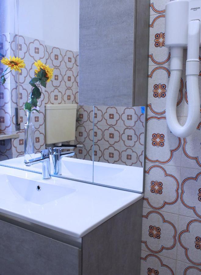 B&B Linae - Residence อัลบา อาดริอาติกา ภายนอก รูปภาพ