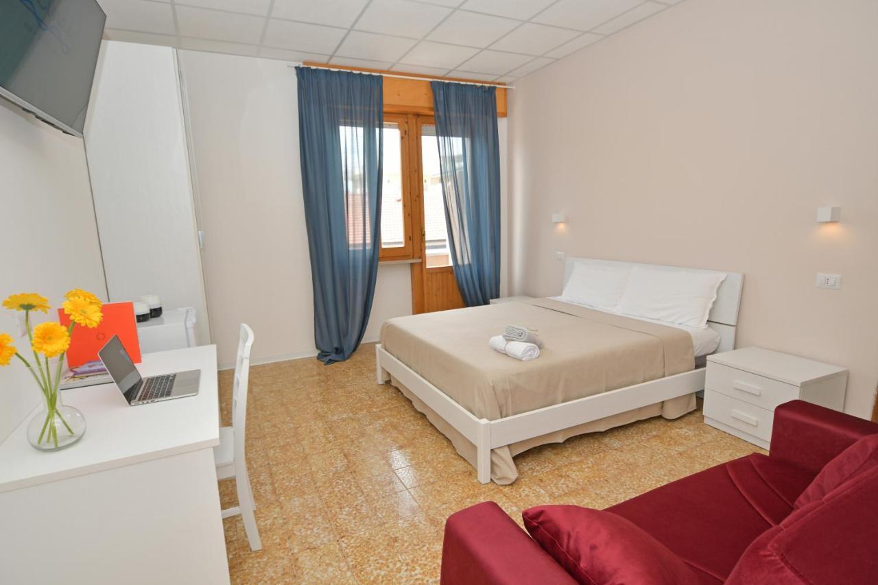 B&B Linae - Residence อัลบา อาดริอาติกา ภายนอก รูปภาพ