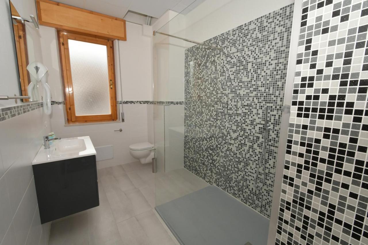 B&B Linae - Residence อัลบา อาดริอาติกา ภายนอก รูปภาพ