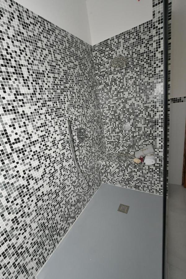 B&B Linae - Residence อัลบา อาดริอาติกา ภายนอก รูปภาพ